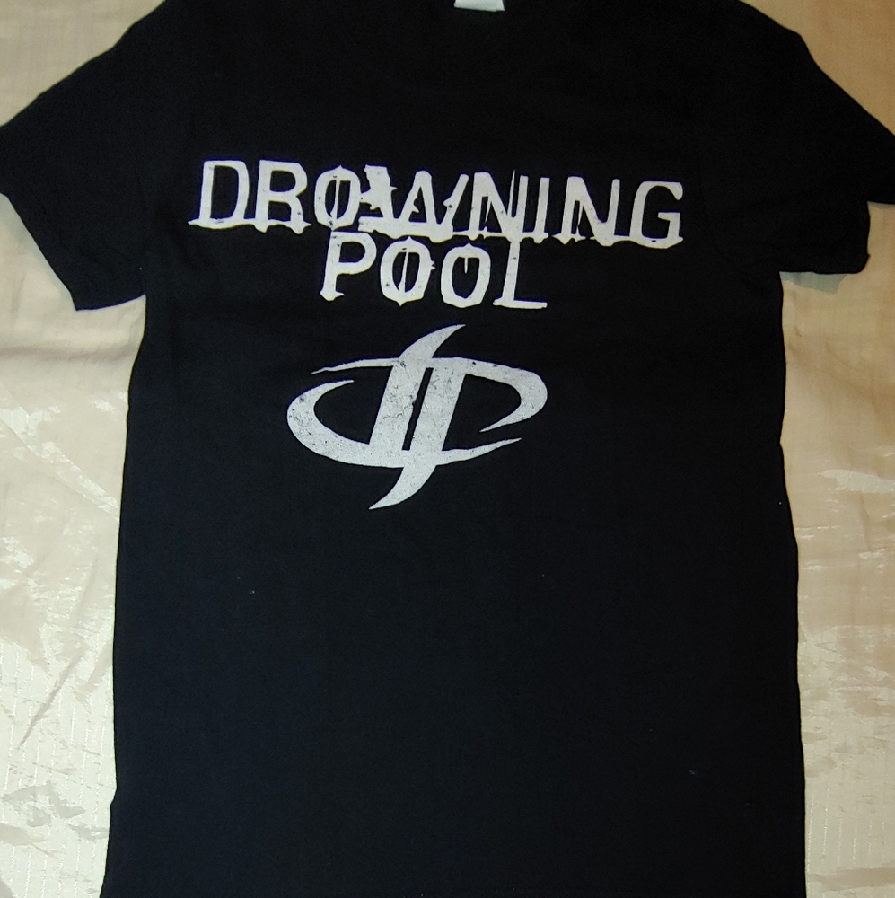 Drowning Pool "Sinner" Band Tee Small